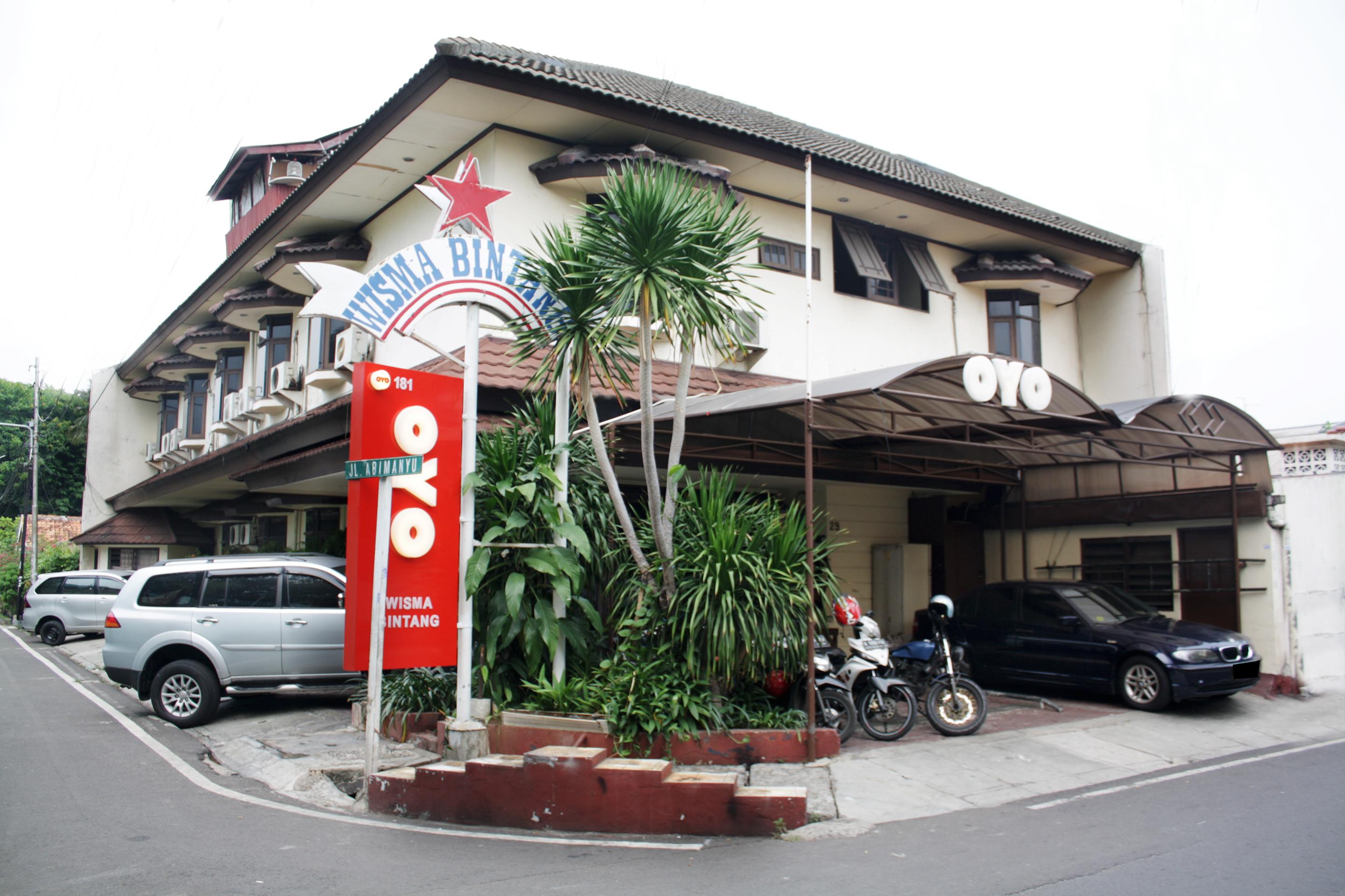 Vaccinated Staff - Oyo 181 Wisma Bintang Джакарта Екстер'єр фото